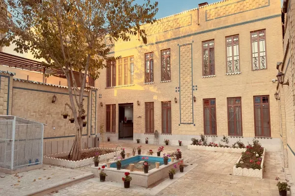 اقامتگاه سنتی سیمرغ شیراز