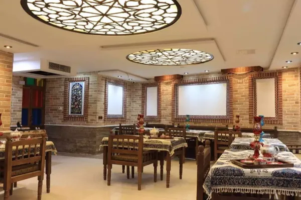 هتل بهار نارنج حافظ شیراز