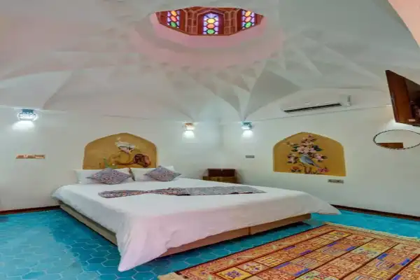 هتل بوتیک سنتی عمارت مالمیر یزد