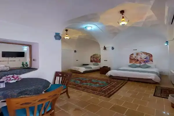 هتل بوتیک سنتی عمارت مالمیر یزد