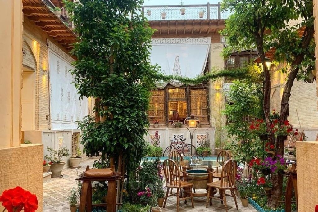 اقامتگاه بومگردی خانه شیراز