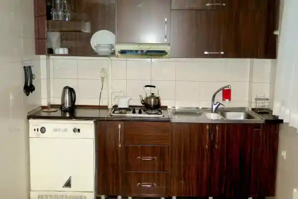 هتل آپارتمان ایده آل تهران