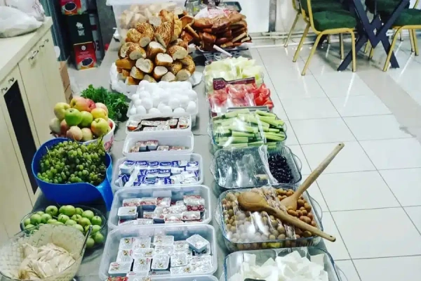 بوفه هتل ارک فامیلی وان