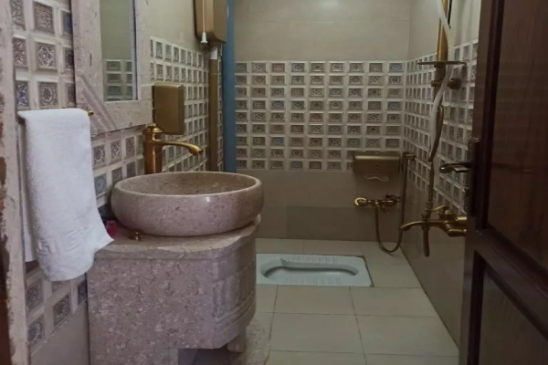 سرویس بهداشتی هتل بوتیک دژ نیشابور